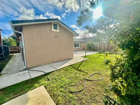 Exterior - 609 Kettleman, Lodi, CA 95240 photo 12 of 20