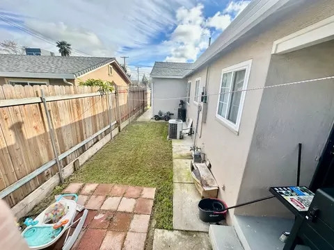 Exterior - 609 Kettleman, Lodi, CA 95240 photo 13 of 20