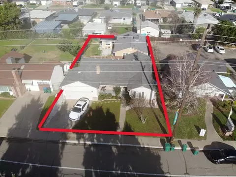 609 Kettleman, Lodi, CA 95240