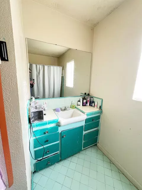 Bath - 15731 Andrus Island Rd, Isleton, CA 95641 photo 6 of 7
