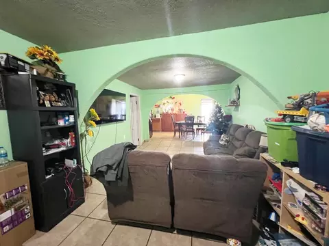 Living - 15731 Andrus Island Rd, Isleton, CA 95641 photo 3 of 6
