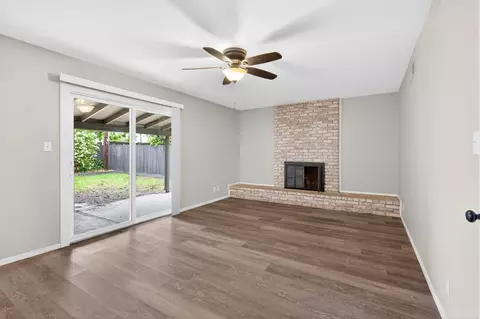 Living - 2337 Corbin Ln, Lodi, CA 95242 photo 6 of 7