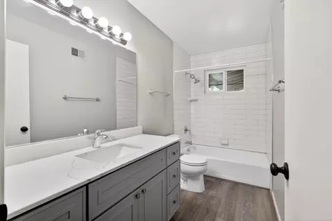 Bath - 2337 Corbin Ln, Lodi, CA 95242 photo 1 of 5