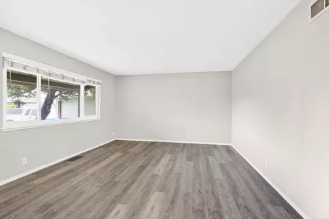 Living - 2337 Corbin Ln, Lodi, CA 95242 photo 2 of 7