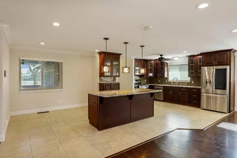 1921 Sherwood Ave, Modesto, CA 95350