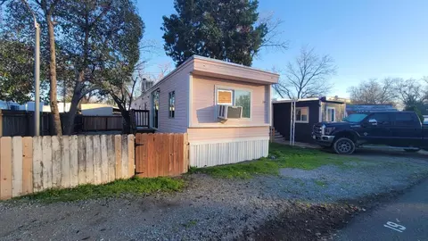 5812 Cedars Rd #19, Redding, CA 96001 photo 1
