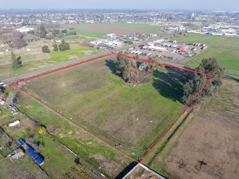 71 Tyler Rd, Merced, CA 95341 photo 2