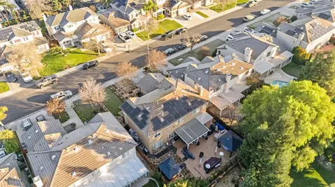 View/Area - 482 Quail Run Cir, Tracy, CA 95377 photo 2 of 8