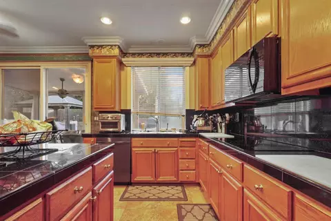Kitchen - 482 Quail Run Cir, Tracy, CA 95377 photo 1 of 4