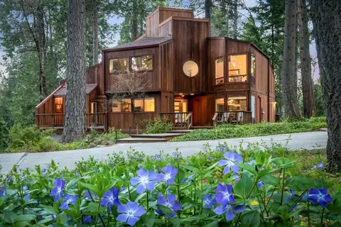 11582 Red Dog Rd, Nevada City, CA 95959