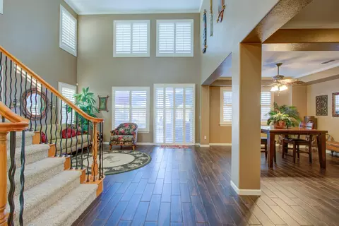 Entry Way - 621 Bouma Ln, Ripon, CA 95366 photo 7 of 13