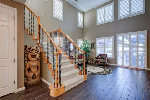 Entry Way - 621 Bouma Ln, Ripon, CA 95366 photo 2 of 13