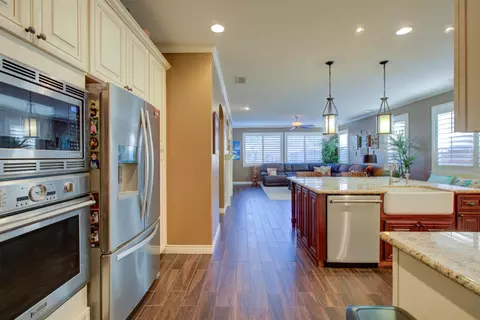Kitchen - 621 Bouma Ln, Ripon, CA 95366 photo 5 of 13