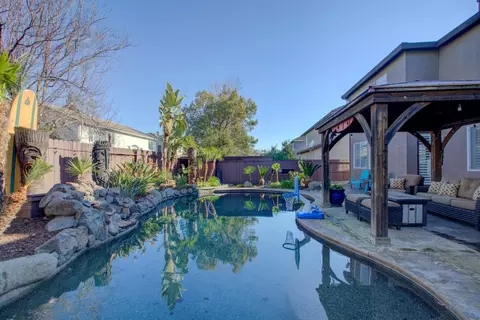 Exterior - 621 Bouma Ln, Ripon, CA 95366 photo 8 of 14
