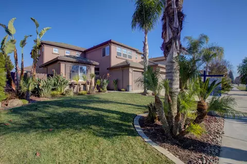 Exterior - 621 Bouma Ln, Ripon, CA 95366 photo 3 of 14