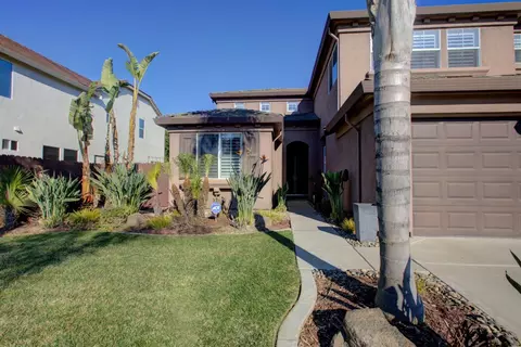 Exterior - 621 Bouma Ln, Ripon, CA 95366 photo 4 of 14