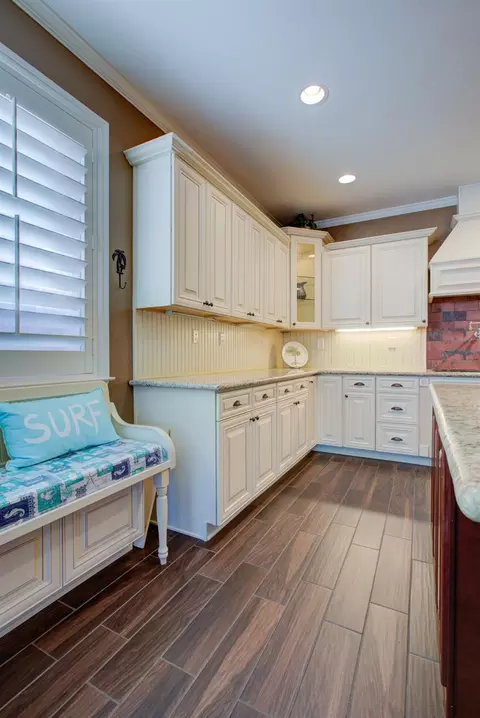 Kitchen - 621 Bouma Ln, Ripon, CA 95366 photo 12 of 13