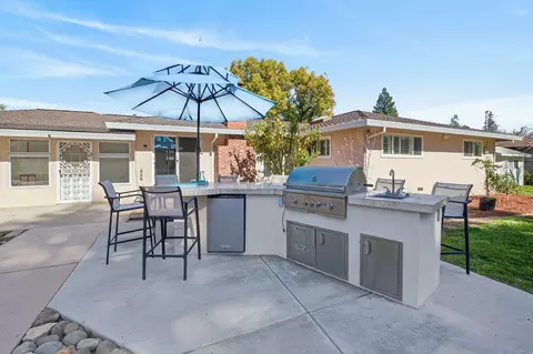 Exterior - 5424 Valhalla Dr, Carmichael, CA 95608 photo 5 of 7
