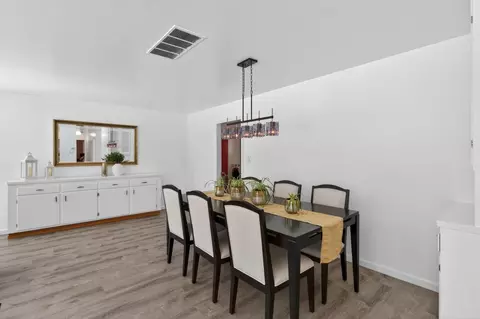 Dining - 5424 Valhalla Dr, Carmichael, CA 95608 photo 2 of 2