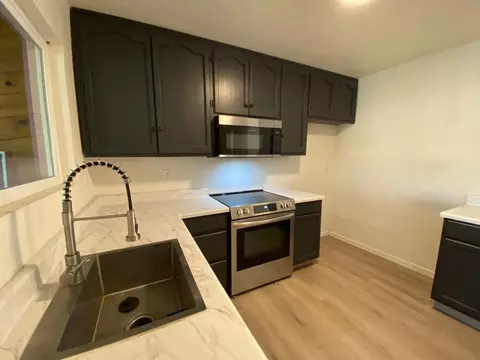 1201 Chateaugay Dr, Modesto, CA 95356 photo 3