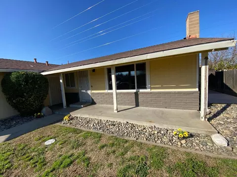 1201 Chateaugay Dr, Modesto, CA 95356 photo 4