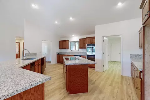 Kitchen - 10625 Forbestown Rd, Challenge, CA 95925 photo 5 of 7