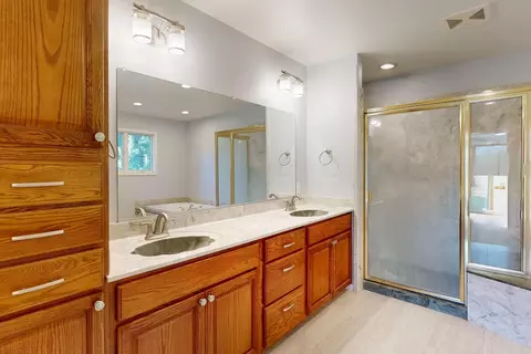 Bath - 10625 Forbestown Rd, Challenge, CA 95925 photo 3 of 8