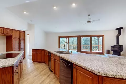 Kitchen - 10625 Forbestown Rd, Challenge, CA 95925 photo 2 of 7