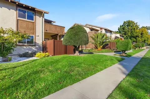 152 Hackamore Ln, Fremont, CA 94539