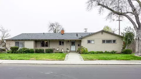 Exterior - 2001 Enslen Ave, Modesto, CA 95350 photo 4 of 5