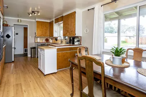 Kitchen - 2001 Enslen Ave, Modesto, CA 95350 photo 2 of 5