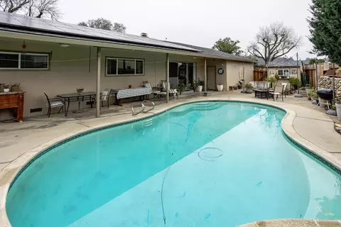 Exterior - 2001 Enslen Ave, Modesto, CA 95350 photo 2 of 5