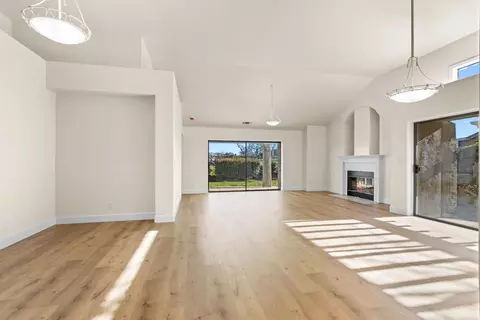Living - 140 Hillside Pl, Jackson, CA 95642 photo 2 of 4
