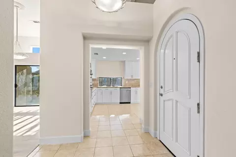 Entry Way - 140 Hillside Pl, Jackson, CA 95642 photo 4 of 4