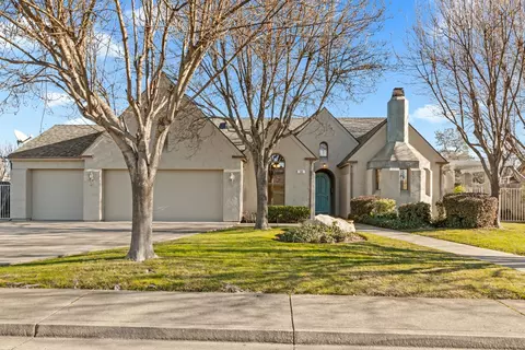 Exterior - 140 Hillside Pl, Jackson, CA 95642 photo 7 of 8