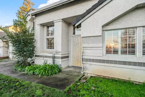8432 Giverny Cir, Antelope, CA 95843 photo 4