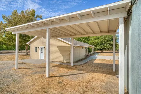 Exterior - 5463 Hankins Rd, Williams, CA 95987 photo 5 of 11