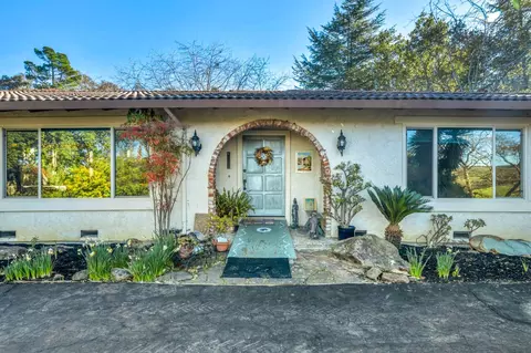 834 Carter Acres Ln, Martinez, CA 94553