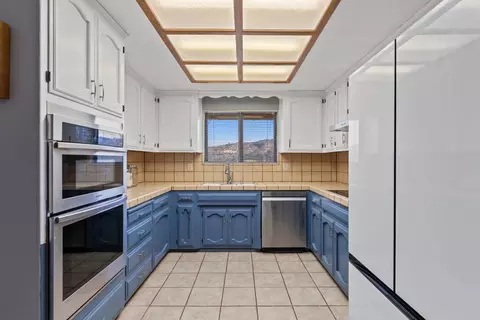 Kitchen - 1415 Papoose Dr, Copperopolis, CA 95228 photo 1 of 3