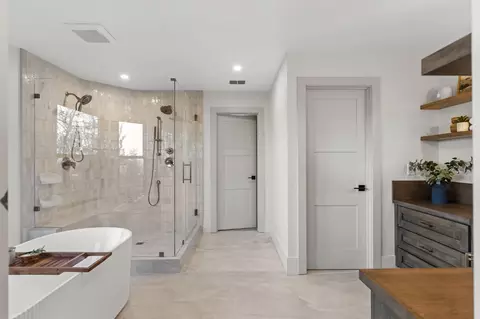 Bath - 223 Spring Ln, Newcastle, CA 95658 photo 1 of 9