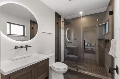 Bath - 223 Spring Ln, Newcastle, CA 95658 photo 9 of 9
