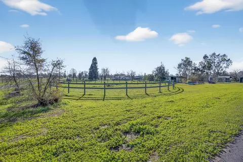 9708 La Clair Rd, Wilton, CA 95693 photo 5