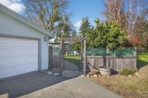 9708 La Clair Rd, Wilton, CA 95693 photo 3