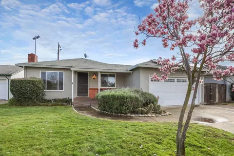 Exterior - 32 S Corinth Ave, Lodi, CA 95242 photo 2 of 17