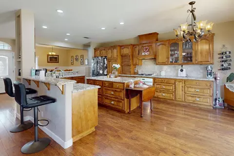 Kitchen - 2185 Perry St, Sutter, CA 95982 photo 8 of 9