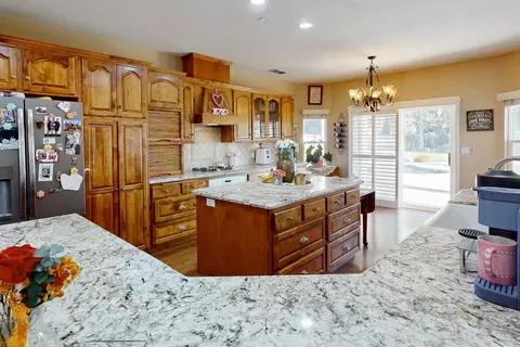 Kitchen - 2185 Perry St, Sutter, CA 95982 photo 2 of 9