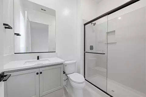 Bath - 3034 Sidewinder Loop, Rocklin, CA 95765 photo 3 of 6