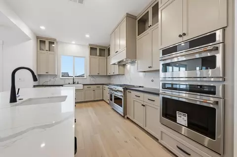 Kitchen - 3034 Sidewinder Loop, Rocklin, CA 95765 photo 6 of 6