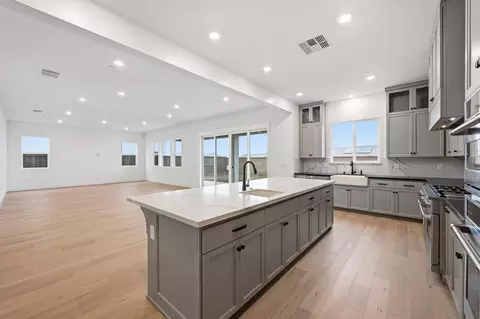 Kitchen - 3034 Sidewinder Loop, Rocklin, CA 95765 photo 2 of 6