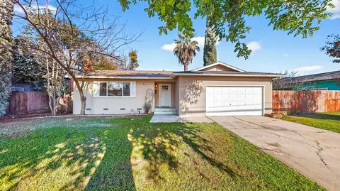 Exterior - 1611 E Olive Ave, Merced, CA 95340 photo 3 of 7